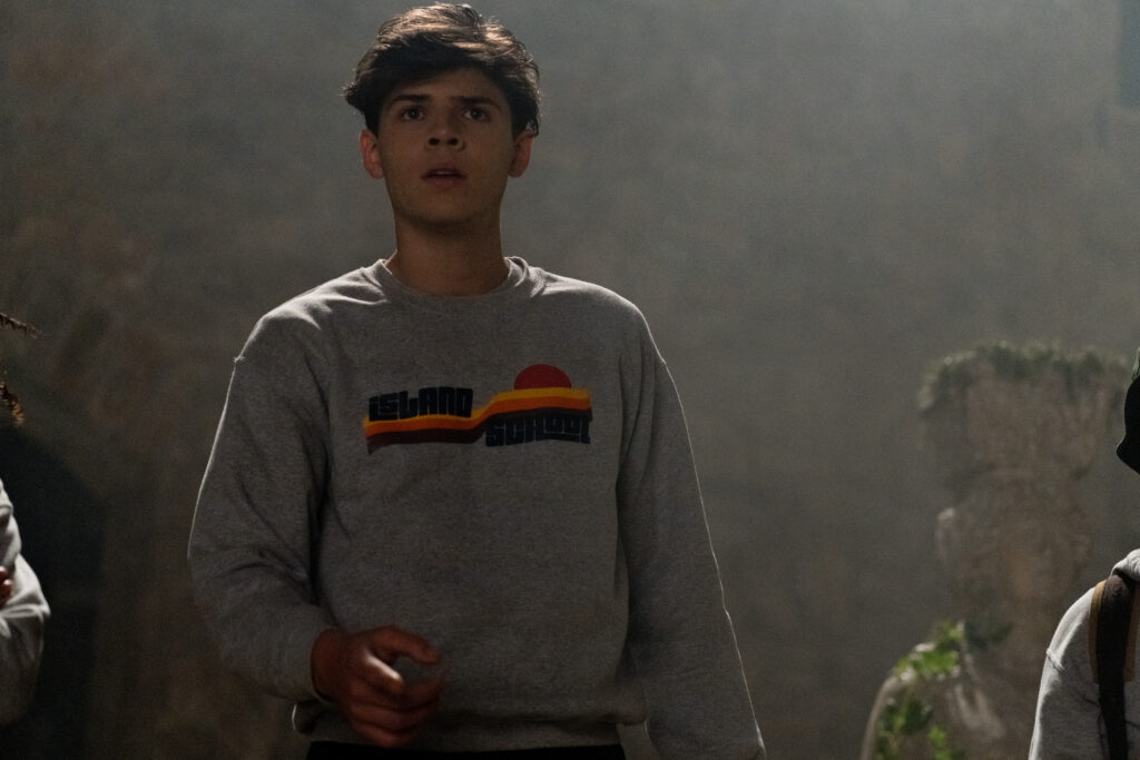 Tomaso Sanelli, Simone Miller, Alina Prijono and Jack Fulton go on a night adventure with flashlights in an episode of Detention Adventure