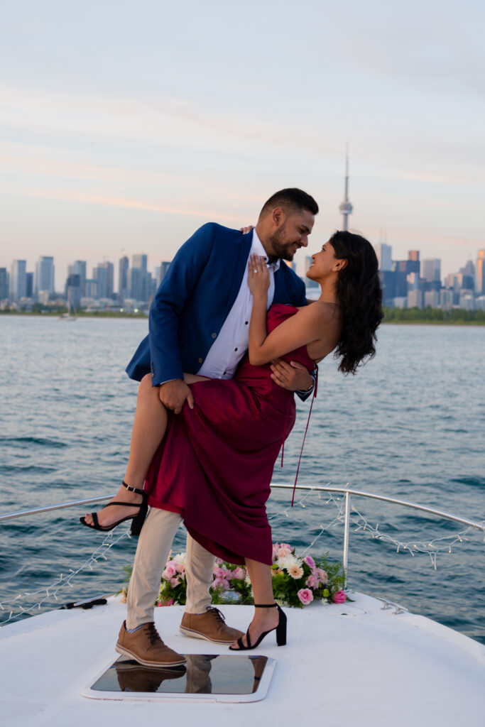 Surprise Boat Proposal Lake Ontario, Toronto - Photographer Lauren Newman