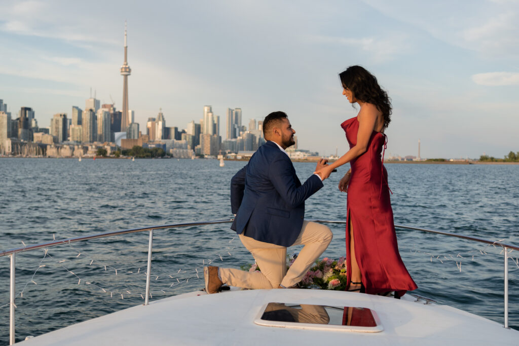 Surprise Boat Proposal Lake Ontario, Toronto - Photographer Lauren Newman