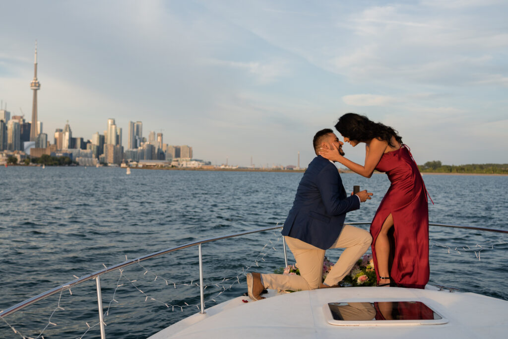 Surprise Boat Proposal Lake Ontario, Toronto - Photographer Lauren Newman