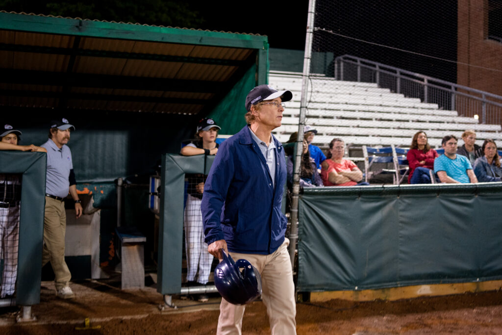 Greg Kinnear coaches baseball team in movie You Gotta Believe