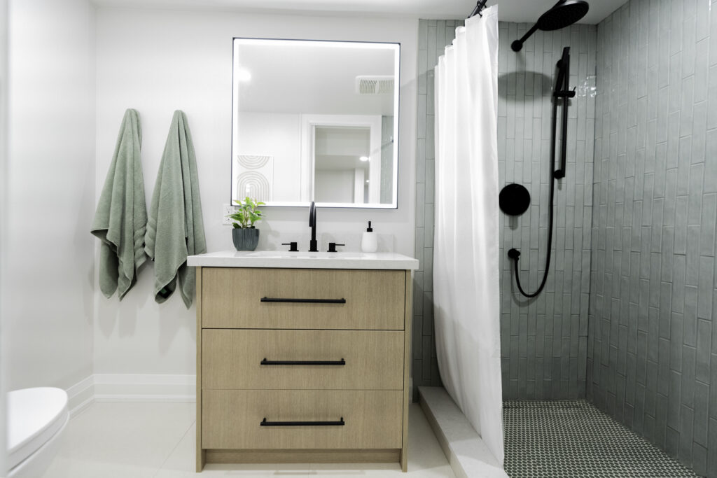 Love it or List it Bathroom reveal